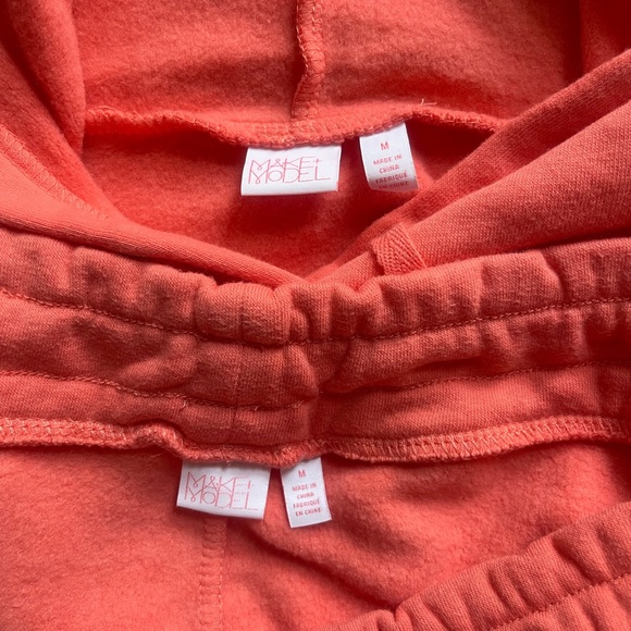 Make + Model Coral Ruffle Hoodie & Sweatpants Set Size Medium - Picture 6 of 14